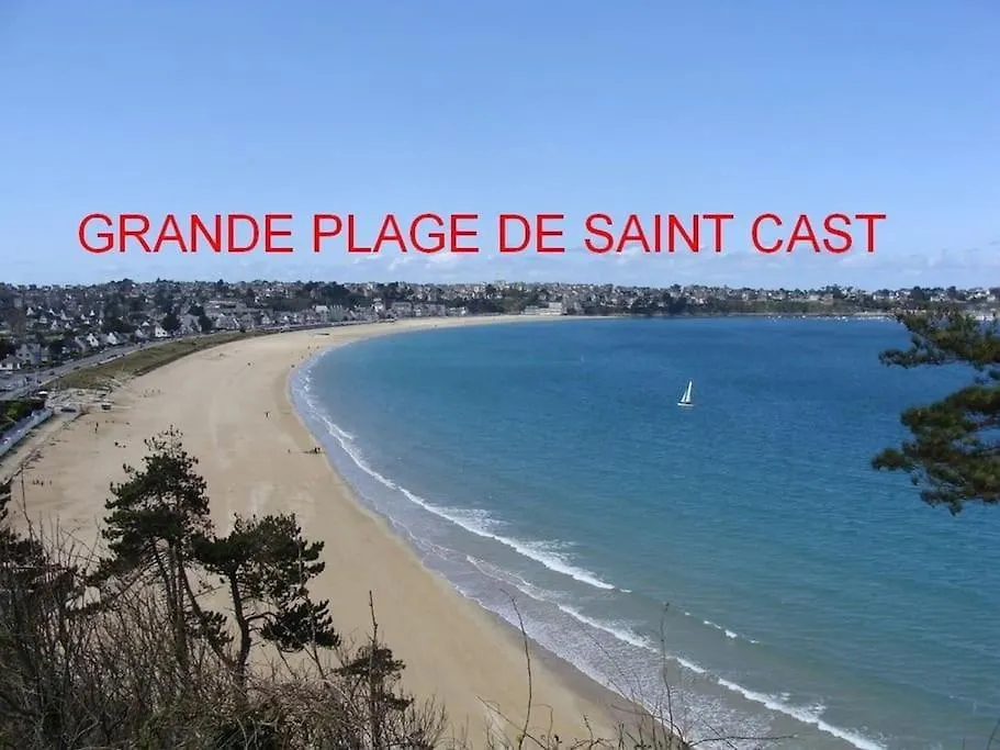 Gite Chambre Matignon 2-4 Pers 5 Kms Mer Spa Holiday home