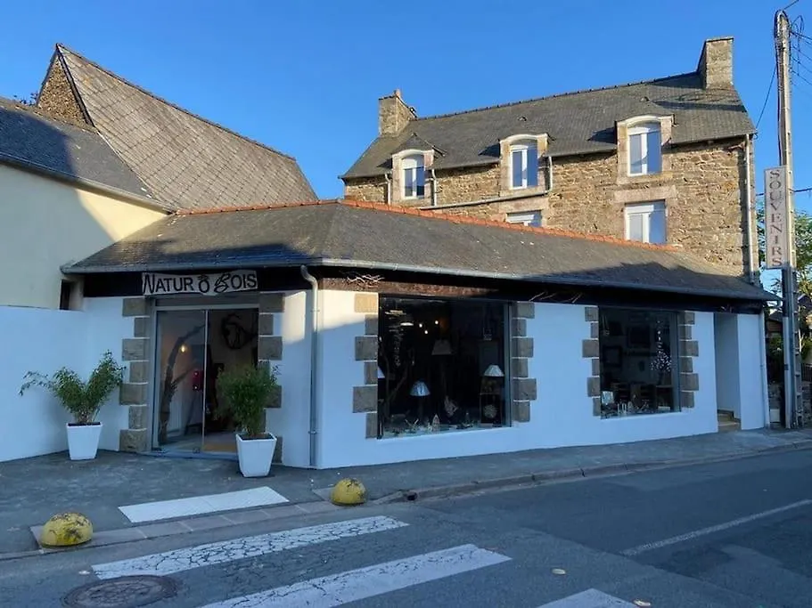 Holiday home Gite Chambre Matignon 2-4 Pers 5 Kms Mer Spa France